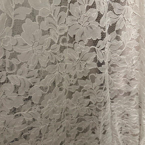 Wedding Gown - Picture 14 of 15